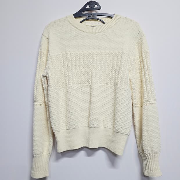 지컷 g-cut 엠보싱 니트 스웨터