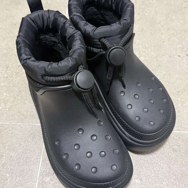 크록스 스톰프 패딩 퍼프 부츠 W7