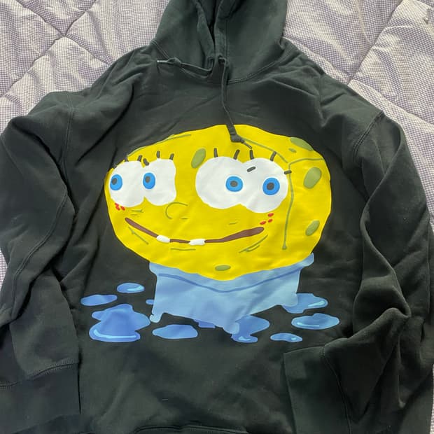 유니클로 cpfm 스펀지밥