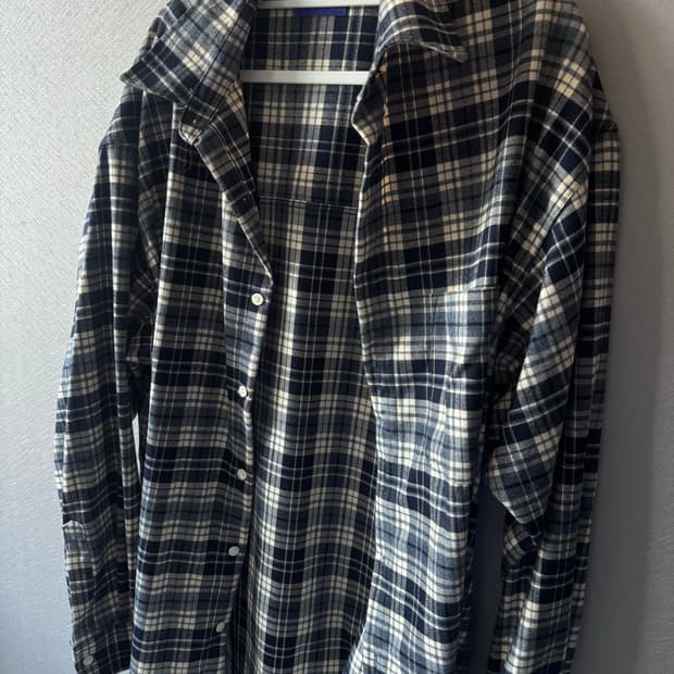 아워캐비넷 셔츠