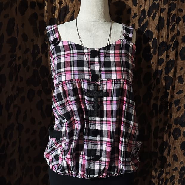 pink checkered sleeveless