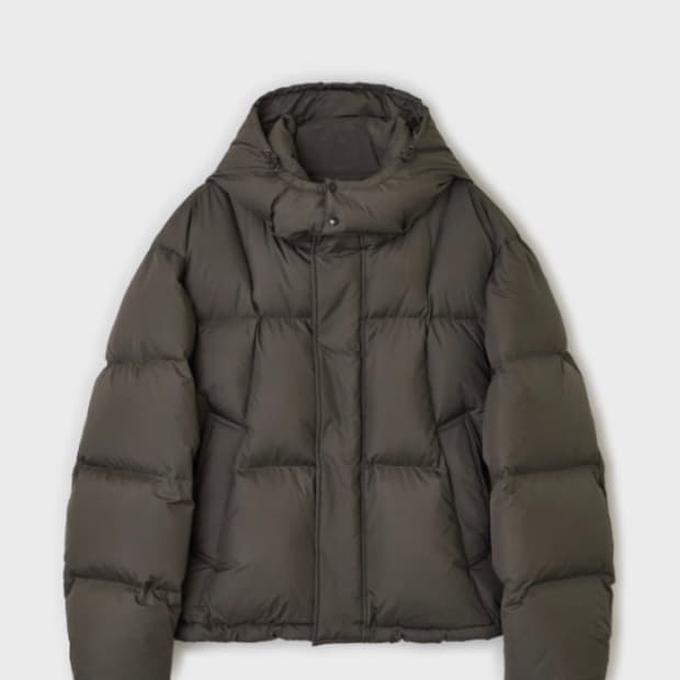 [새상품] S) 벨리에 크로스 라인 후디드 구스 다운 패딩 올리브