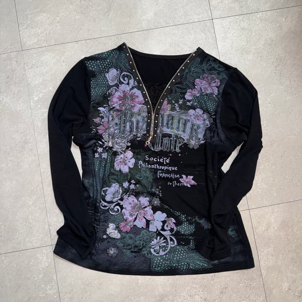 펑크 오리엔탈 큐빅 롱슬리브