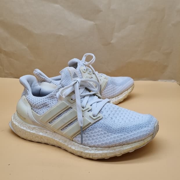 아디다스 울트라부스트 여성운동화235 