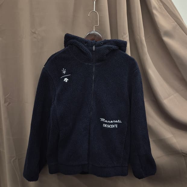 데상트 마세라티 후리스 후드 집업 100