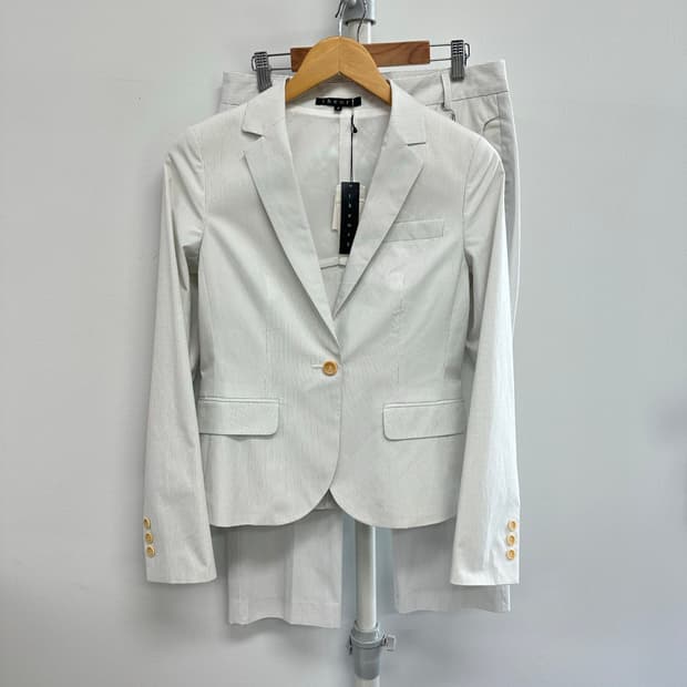 띠어리 스트라이프 크롭 셋업 정장 새상품