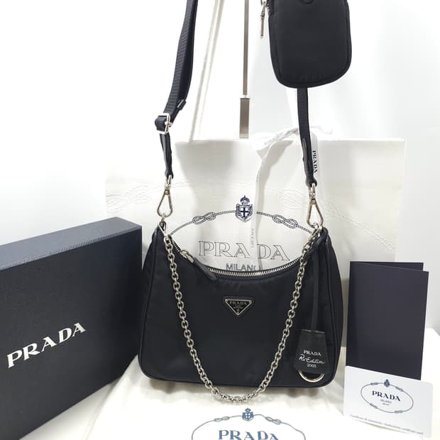 프라다 리에디션 2005 리나일론백