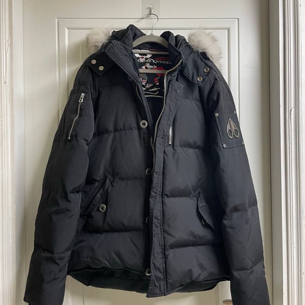 무스너클 여자  다운 패딩