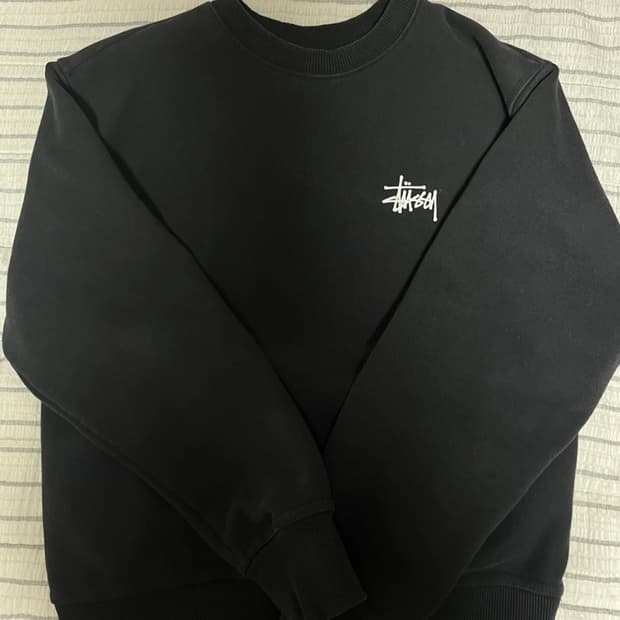 스투시 베이직 크루넥 맨투맨 블랙