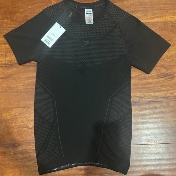 짐샤크 오닉스<V4>반팔 M (새상품)