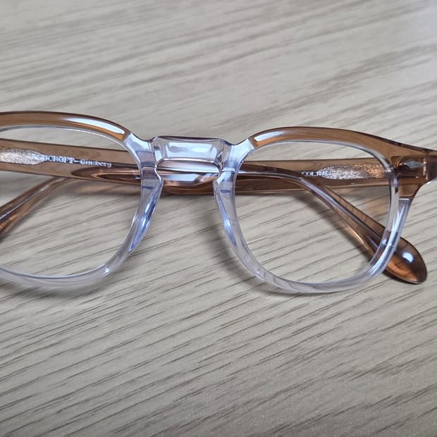 애쉬크로포트 긴즈버그  45 아넬형 안경