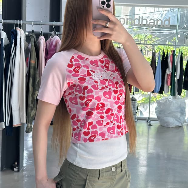 베이프 APEE 하트카모 래글런 크롭 반팔티 체리핑크
