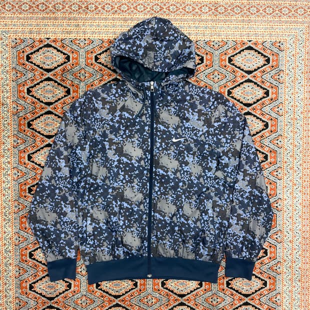 나이키 스우시로고 카모플라쥬 블루 윈드브레이커 바람막이 남성M