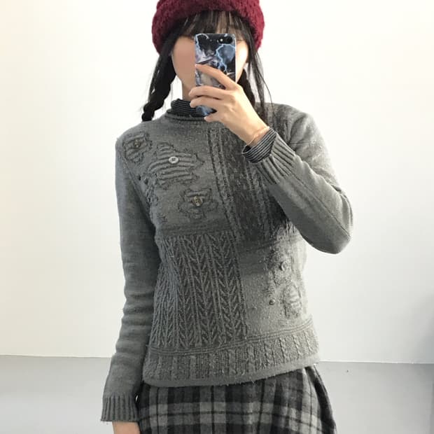 ROMA REED Button Patchwork Sweater