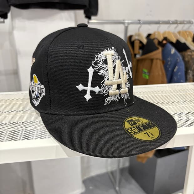 뉴에라 LA 지옥천사 59FIFTY 7 볼캡 스냅백