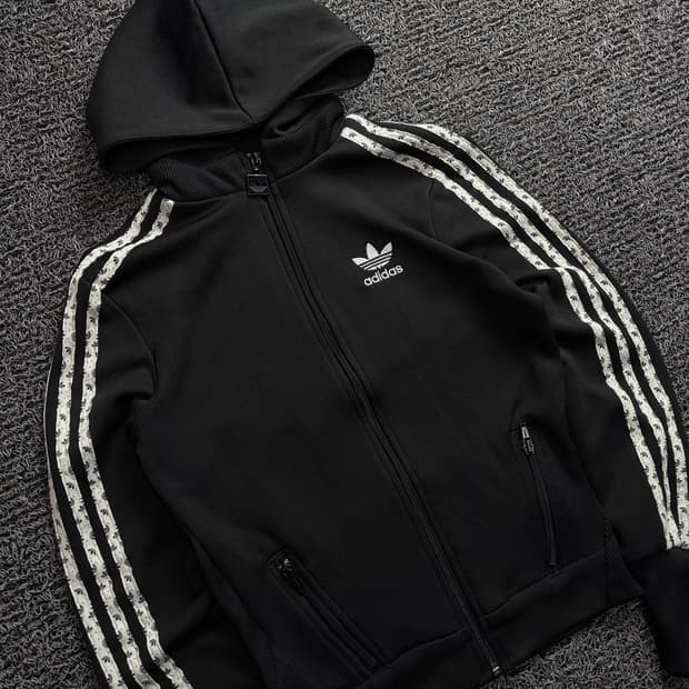 아디다스 트레포일 블랙 크롭 루드 트랙탑 져지 1553