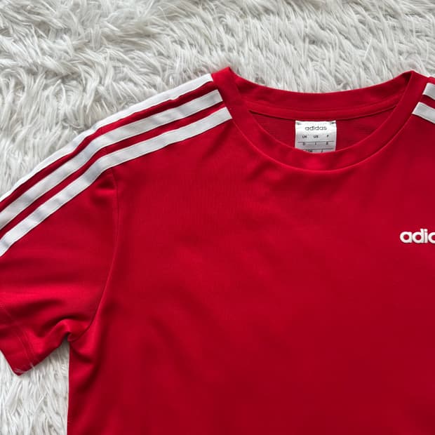 ADIDAS 일본빈티지 기능성 반팔 아디다스 빈티지반팔 아디다스기능성반팔