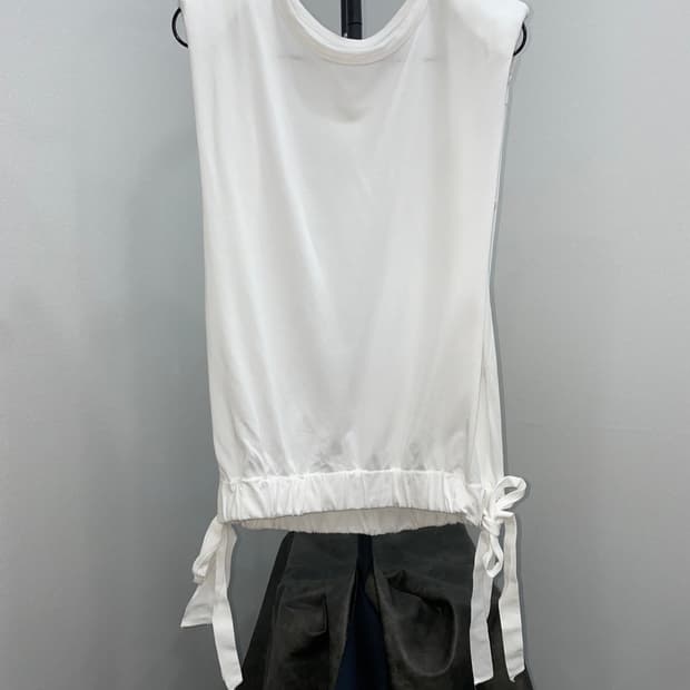 Shoulder-pad Drawstring Top
