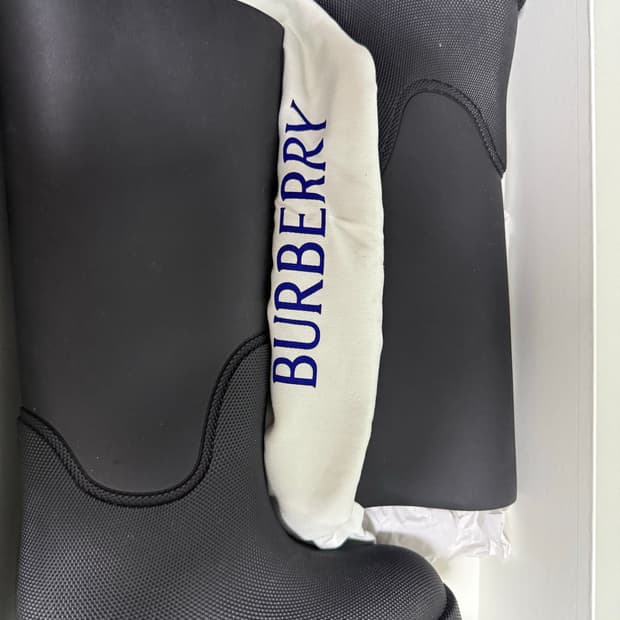 버버리/burberry/검정 고무장화 /38사이즈(250)
