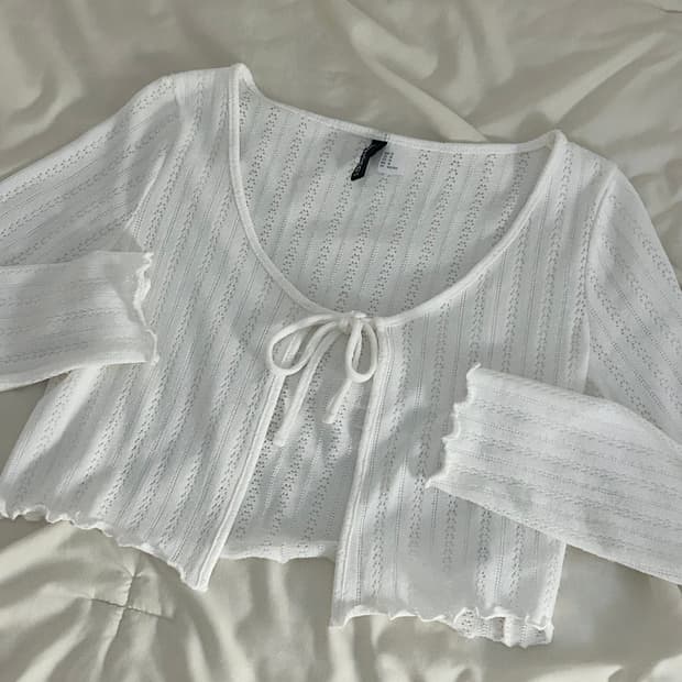 H&M 화이트 펀칭 리본 레이스 화이트 가디건