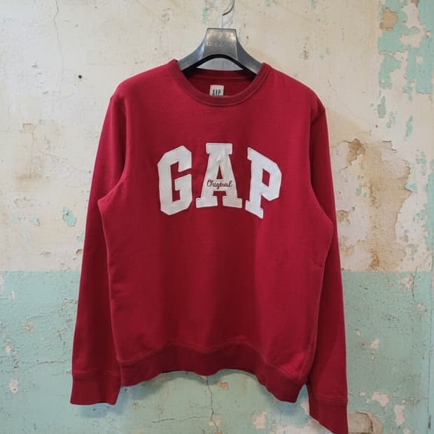 GAP 갭 빨간색 맨투맨 M