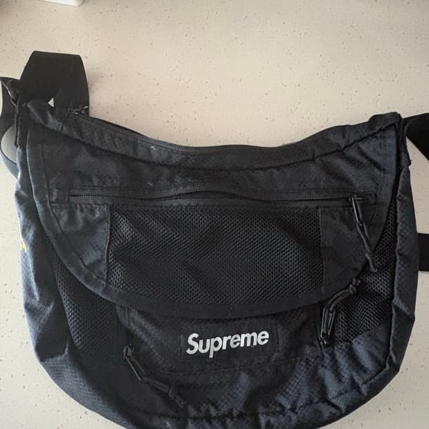 슈프림 22SS 코듀라 메신저백 블랙
