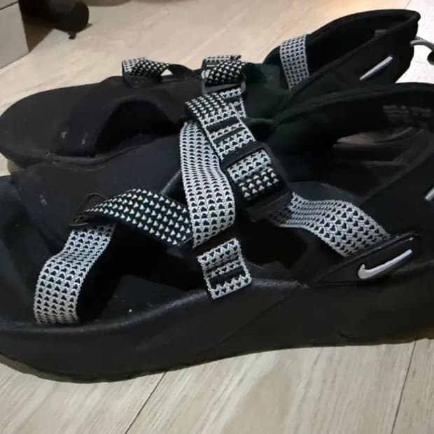 나이키 오네온타 샌들 260