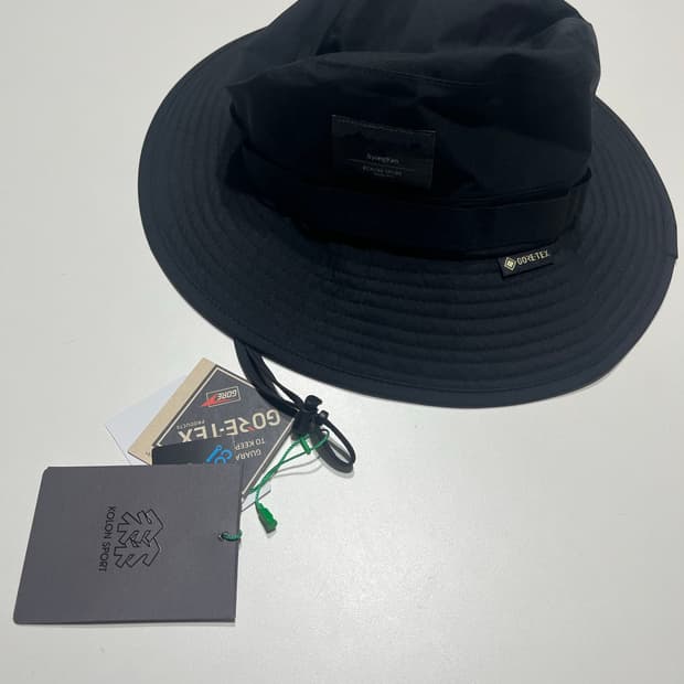 지용킴X코오롱 스포츠 버킷햇