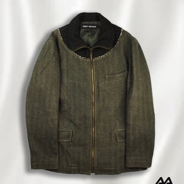 구매)이세이미야케 하이넥 자켓