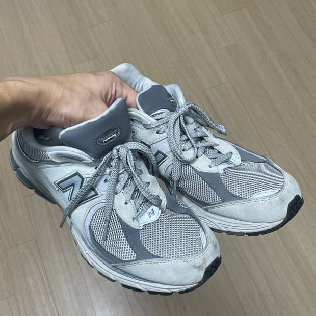 뉴발란스 2002r