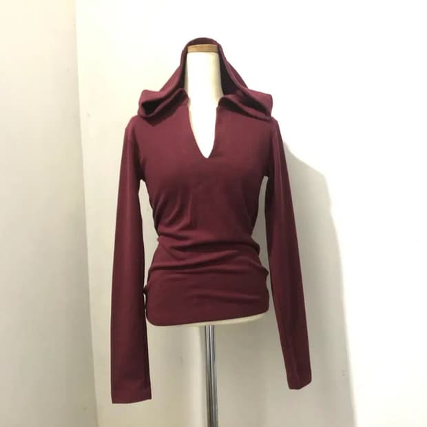 버건디 슬림핏 브이넥 후드티 s~m