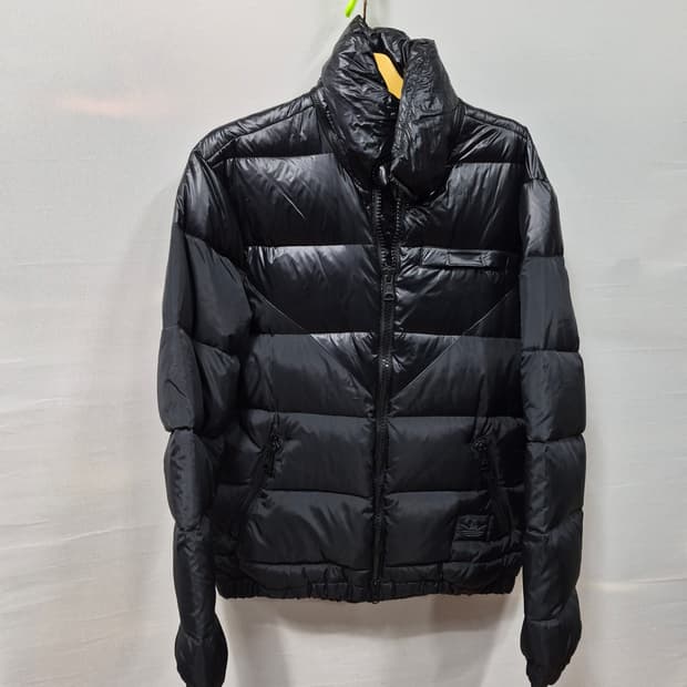아디다스 블랙 패딩 점퍼 남성105