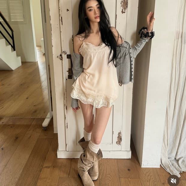 구해요) seer씨어 pale kissed slip 슬립 블러리 핑크