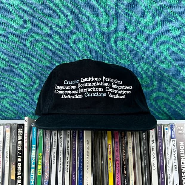 Creations and Curations 5 패널 캡 블랙