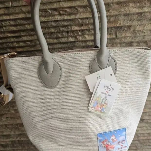 <오늘특가>HEIDI x 헬로키티 토트백 아이보리(크로스백가능)