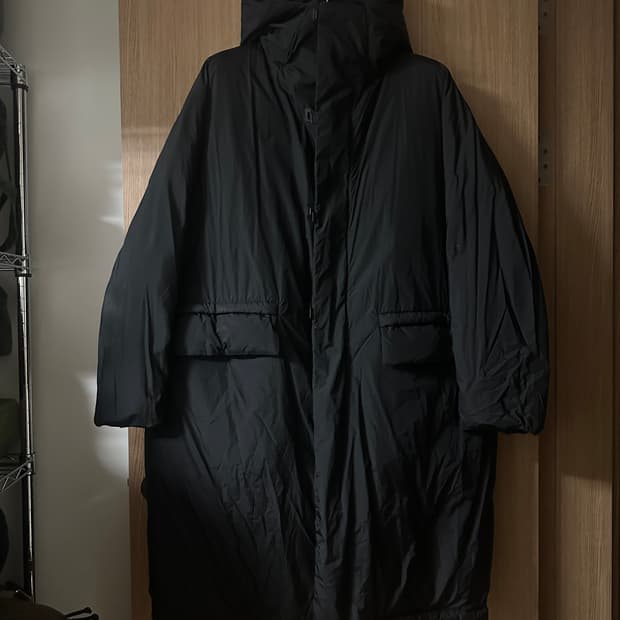 테아토라 수베니어 헌터 에바포드 블랙 4사이즈 패딩