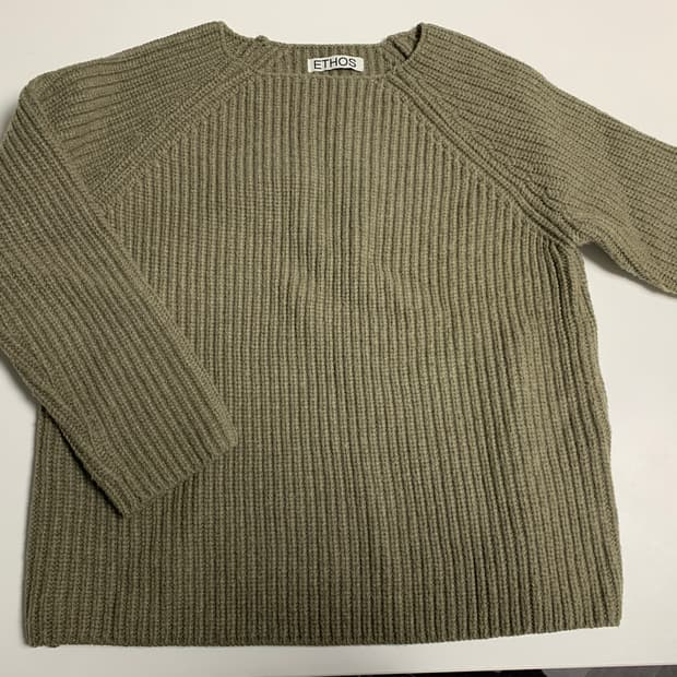 에토스 니트(카키)