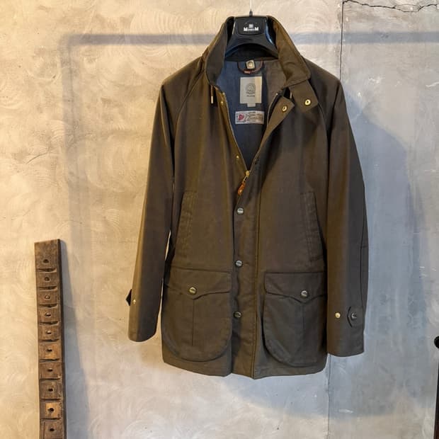 바스통 아웃도어 자켓 100