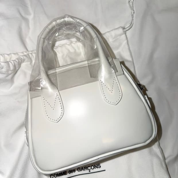 꼼데가르송 아오야마 1호 화이트 새상품