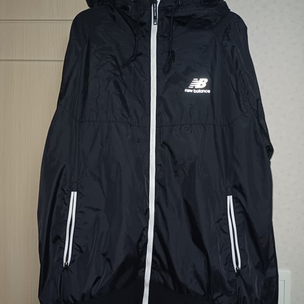 뉴발란스 바람막이 XL
