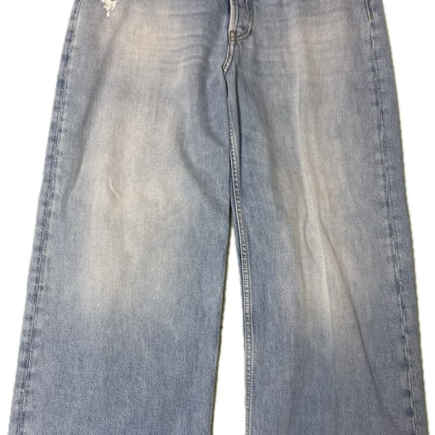 아크네 스튜디오 1981m