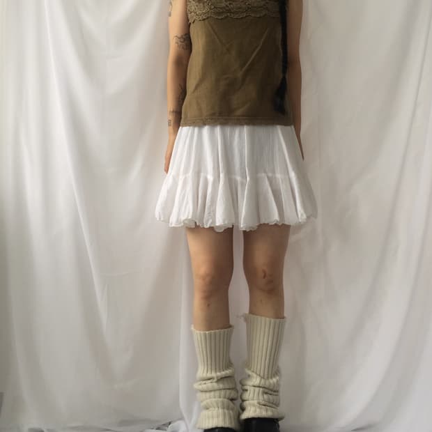 Lace point sleeveless
