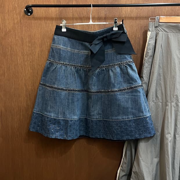 TO BE CHIC 리본 데님 스커트