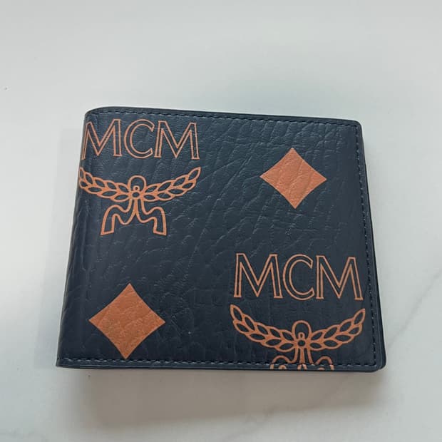 MCM 반지갑(한정판)
