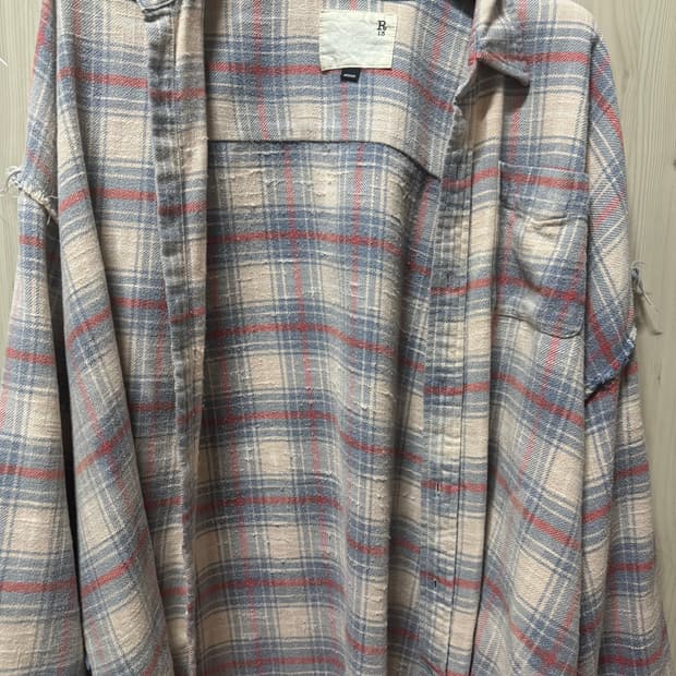 R13 아이유 셔츠 m 팝니다