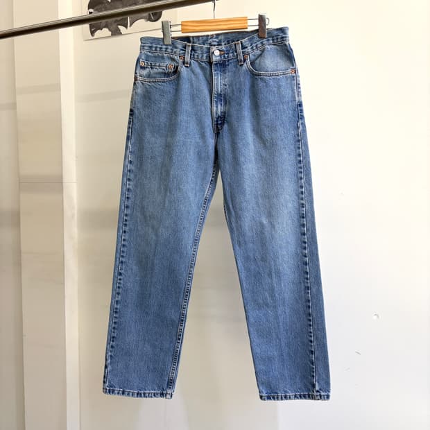 90's LEVIS 505 (Made in USA)