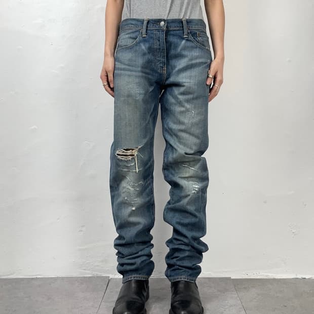 Levi’s 508 Distressed Slim Straight Deni