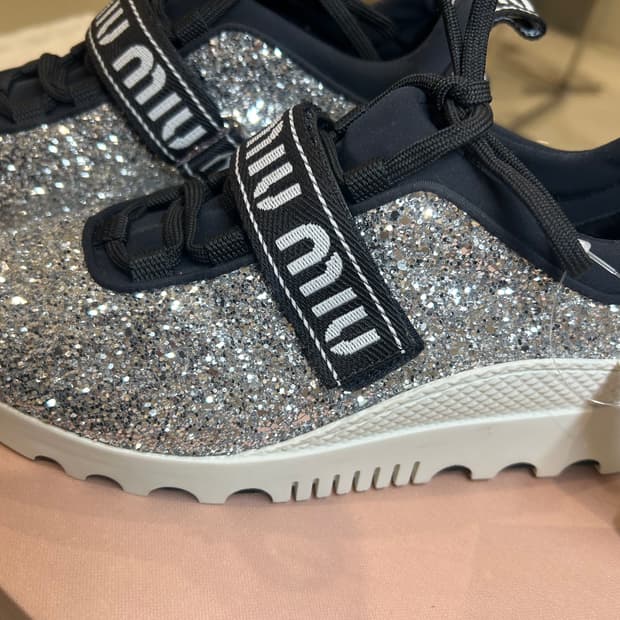 [명품/중고] 미우미우 글리터 스니커즈 (새상품)