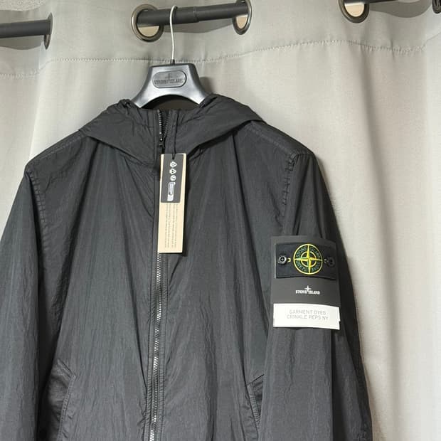 스톤아일랜드 26ss 크링클랩스 바람막이 L