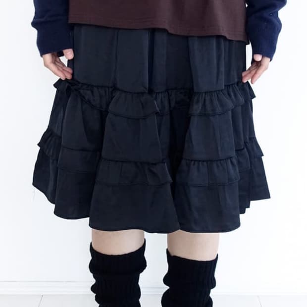 샵페어리 실크 프릴 스커트 silky frill flare skirt